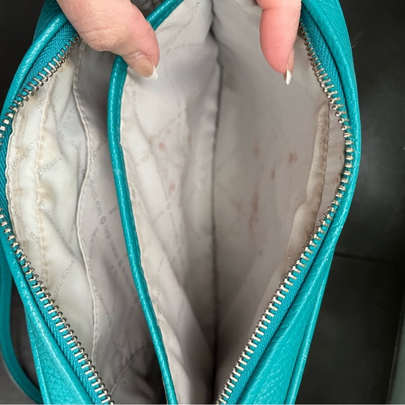 Michael Kors teal Crossbody - Picture 4 of 5
